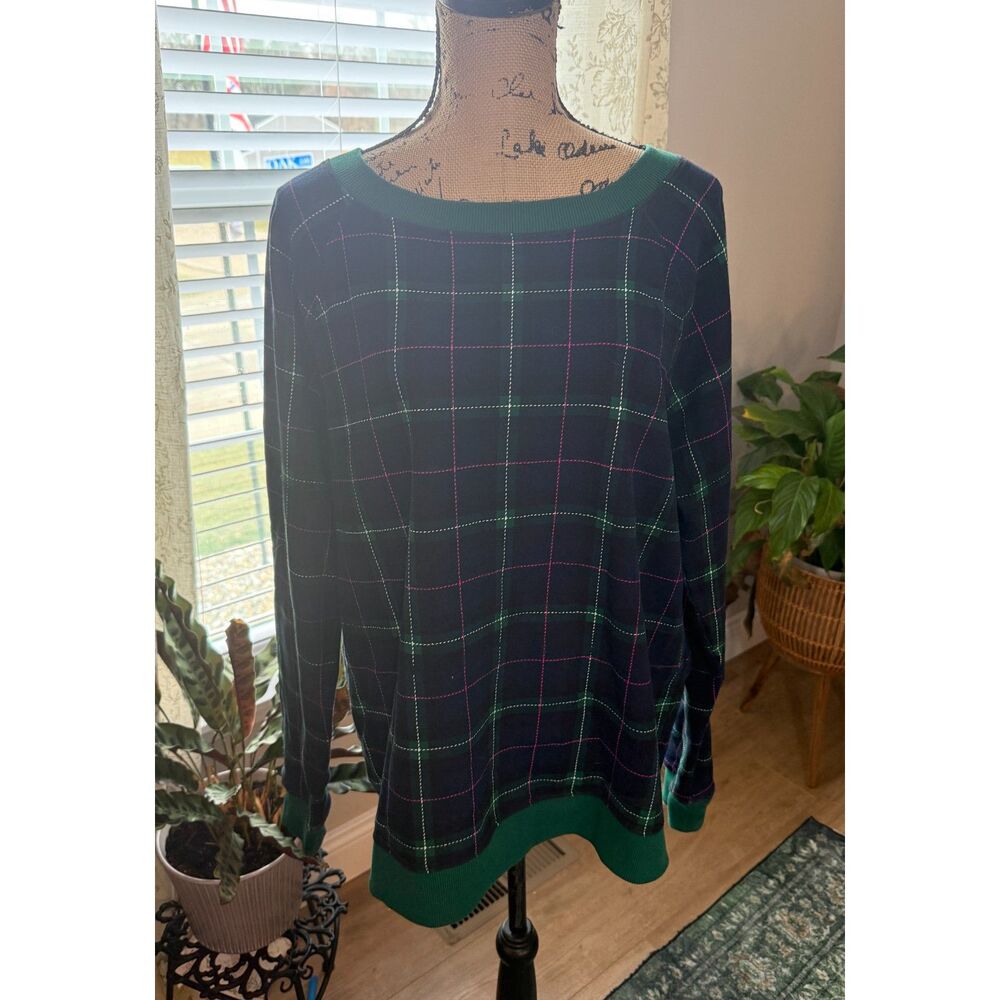 Crown & Ivy Plaid Sweatshirt with Bow Tie Key Hole in Back Size XL